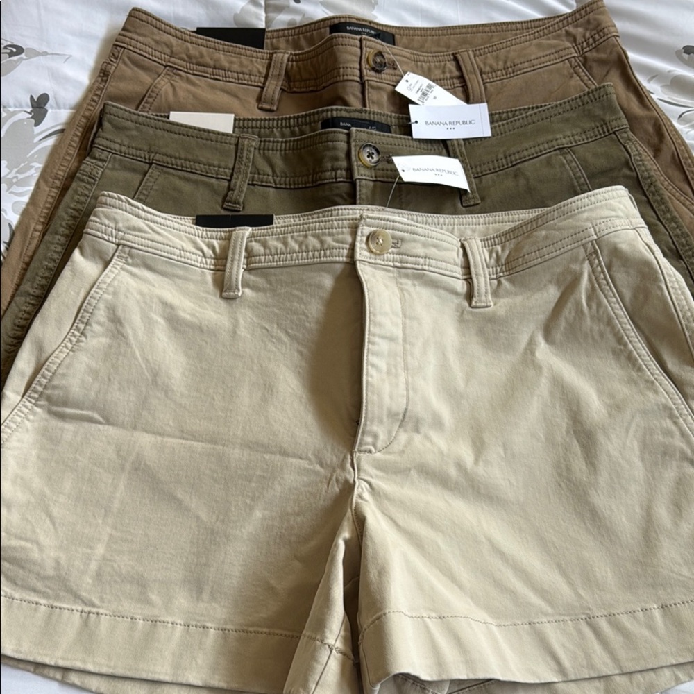 3 pair Brand New Banana Republic Women's Shorts in Neutral Shades Size 10